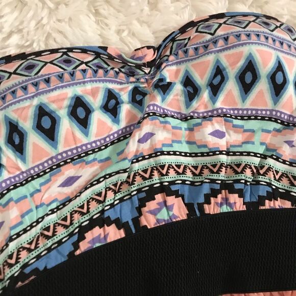 🌸🌸Cute tube top mini dress - Picture 3 of 7